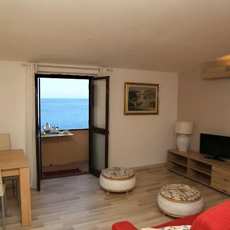 Apartment La Petronilla
